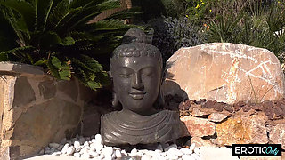 Vacation Flirt Uninhibited Fucking on the Beach