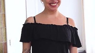 Alternative MILF Discovers Black Cocks. Leine Rebel Loves Interracial in Fakings Black Fix