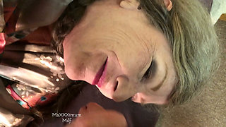Lips Full of Passion! Loving Close-up BJ!