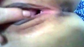 Korean Ex-Girlfriend's Pussy on Phone Cam