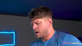 Fanta Sie Unleashes Passion in Sweaty Gym Seduction