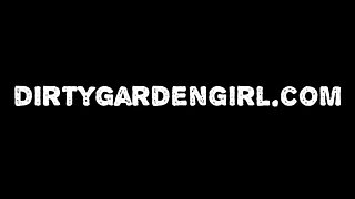 Dirtygardengirl Outdoor Public Sex - Huge Dildo in Pussy Extreme Insertion