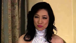 Japanese slim Mature give CFNM Facesitting 69 Blowjob