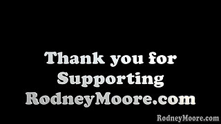 Hot MILF does it all and gets a cum splash to the face