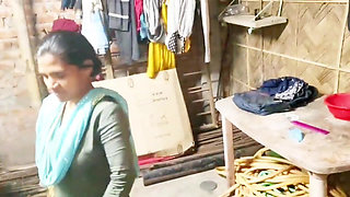 Indian Desi Bhabhi Chudai Video for Her Real Test First Time Best Amezing Chudai Bhabhi Gand Chudai Video