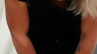POV: I Catch You with Your Nose in My Pantyhose… I Give You a Good Lesson! Mistress Julia