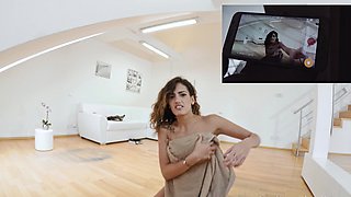 Czech babe Penelope goes wild in lust-filled romp