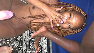 Hottest homemade threesome creampie and cum kissing with ebony babes