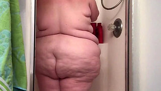 Shower Time with Julie Ginger