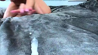 Pulled amateurs close up car sex