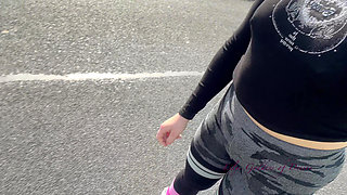 Girl Rollerblading Shows Tits to Passers-by