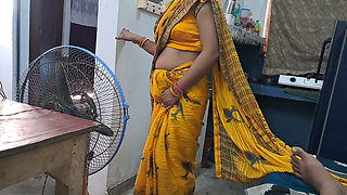 Hot indian desi bhabhi sucking big Indian dick till throabbing cum in mouth full video hd