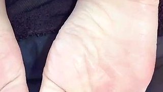 Amateur hottie solo masturbation