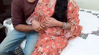 Hot Desi Girlfriend Finally Agrees to Private Hotel Meet – First Time Creampie