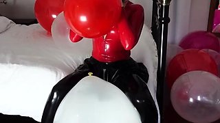 LATEXnCHILL - Inflating BIG Balloons