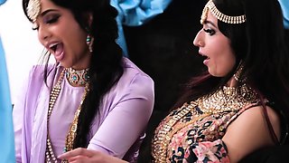 Fingering, Licking and Orgasms in hot Indian Lesbian