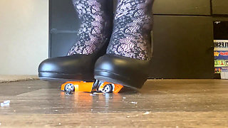 Crushed Dreams: Giantess Bootyful Bella Blast Vs the Orange Sports Car