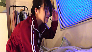 Late Night Blowjob Lessons From an Inexperienced Stepsister