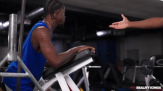 Watch Out, the Gym Makes Her Horny: BBC Coach Damion Dayski dicks All Natural Melztube during Workout