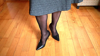 High Heels on Wooden Floor - Sharp Heel Clicks & Slow Walking Asmr
