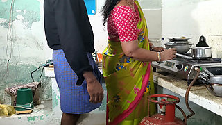Uncut Homemade Romance Hot Mother-in-law's Kitchen Counter Action While Cooking