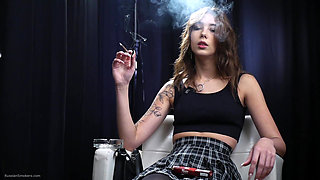 19 Years Old Brunette Is Smoking 100mm Cork Cigarette