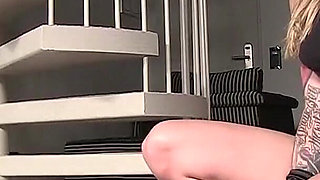 Facesitting and Ballbusting