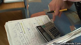 Very old blonde granny double penetration
