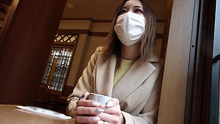 336KNB-211　 【クリトリス特化型】【普通のひとが、一番エロい】旦那と仲良しな柔乳スレンダー奥様がお金のためにAV出演！敏感すぎるデカクリ弄られて連続絶頂！！ at東京都台東区 浅草