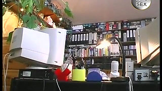 Milf masturbates furiously with her toys for that big orgasm