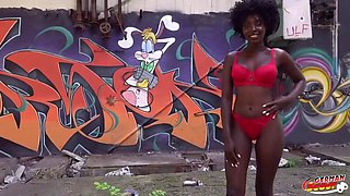 Zaawaadi Ebony MILF Takes Cash for Public Pickup Fuck