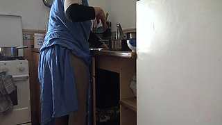 Anal Intercourse with a Turkish Cleaning Lady in Germany. Kitchen Anal Sex