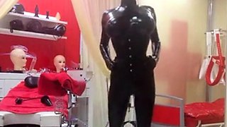 Kylies Latex Webcam Show: BDSM Fun im Studio