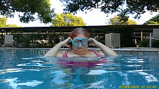 Som Under Water Fun with You Sexy Big Beauty Nurse Vicki