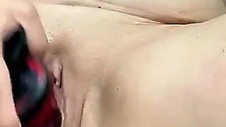 Curvy MILF Squirt with Dragon Dildo
