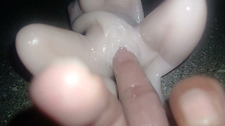 Shake pussy doll narrow pussy