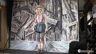 Rebeka Black - 403 - Photoshoot Backstage