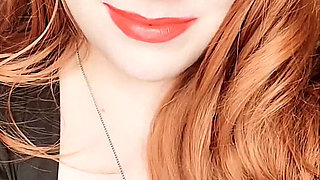 Scarlet Shrinks You! (wmv)