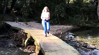 Blonde is flashing her big boobs in the outdoors