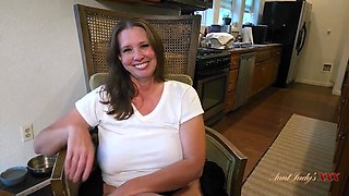 Bosomy MILF emotional X-rated clip