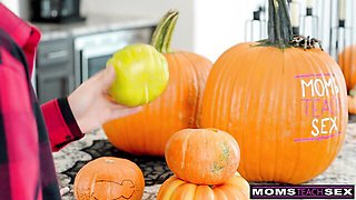 Cutesy Juan El Caballo Loco and Whitney OC at pussy licking scene