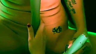 Smoking Hot Girl on Girl