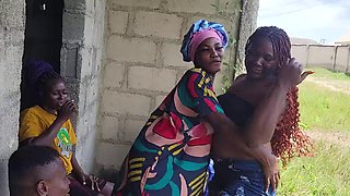 Husband Enjoys His Concubine