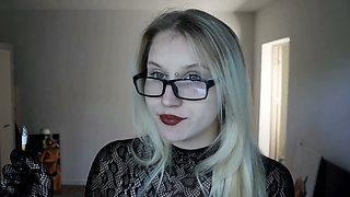 Ashtraygirl