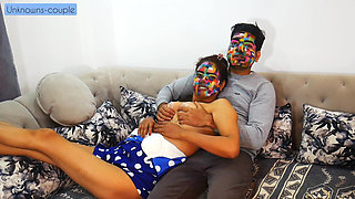 Boyfriend Takes Girl at His Empty Home to Enjoy Valantine